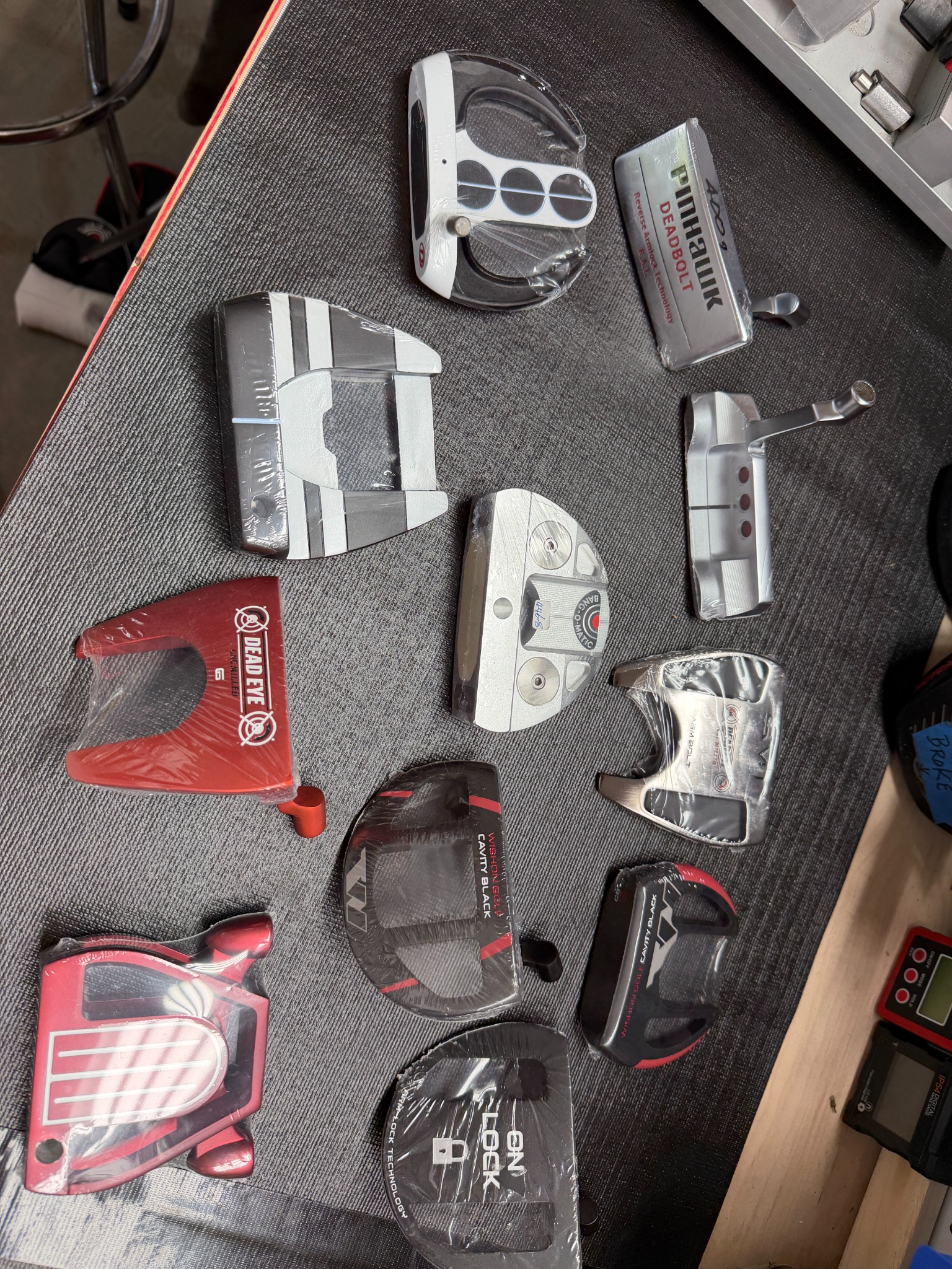 Putter heads in the TSH Golf workshop
